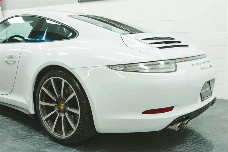 2013 Porsche 991 Carrera 4S - Image 17 of 31