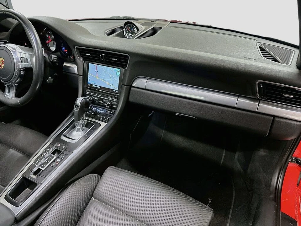 2013 Porsche 991 Carrera 4S - Image 28 of 31
