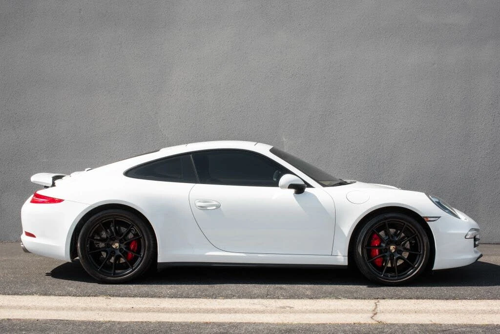 2013 Porsche 991 Carrera 4S - Image 25 of 31