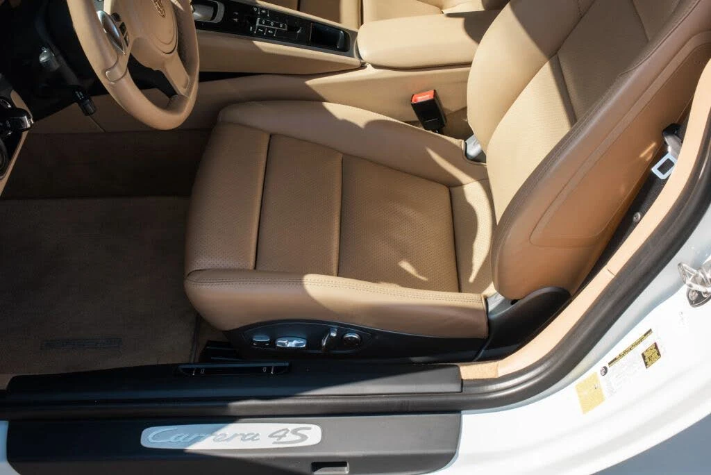 2013 Porsche 991 Carrera 4S - Image 10 of 31