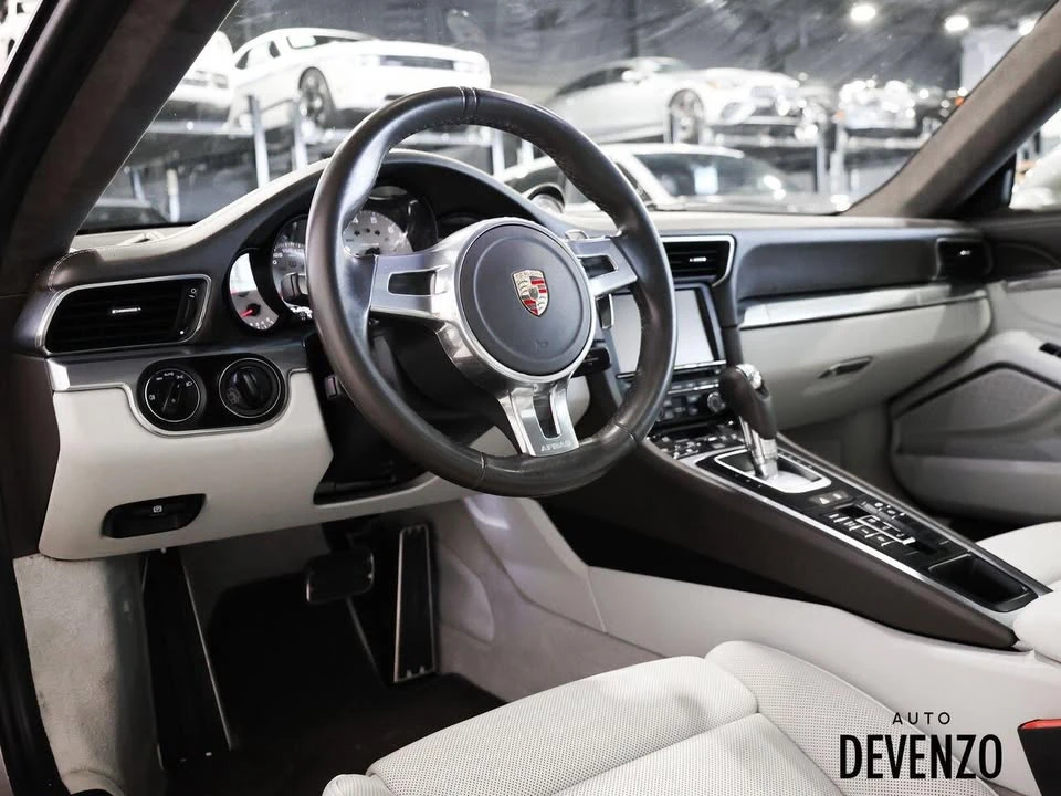 2013 Porsche 991 Carrera 4S - Image 10 of 16
