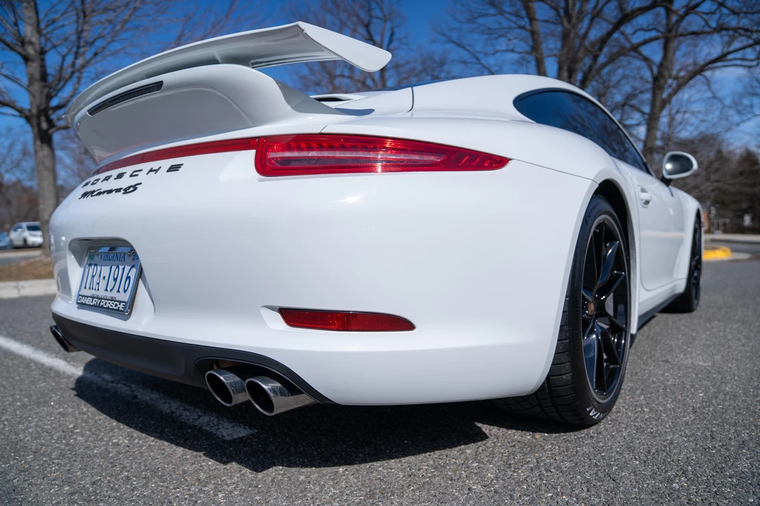 2013 Porsche 991 Carrera 4S - Image 16 of 31