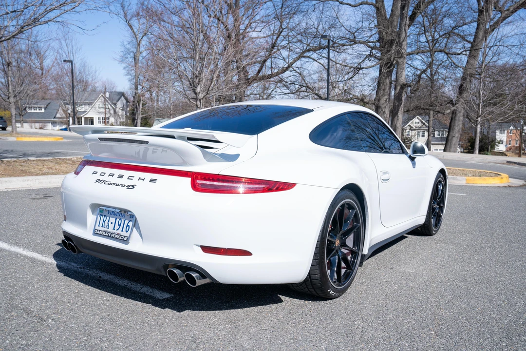 2013 Porsche 991 Carrera 4S - Image 17 of 31
