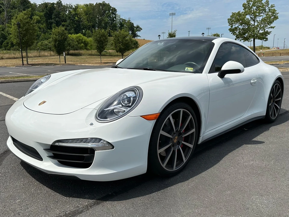 2013 Porsche 991 Carrera 4S - Image 10 of 31