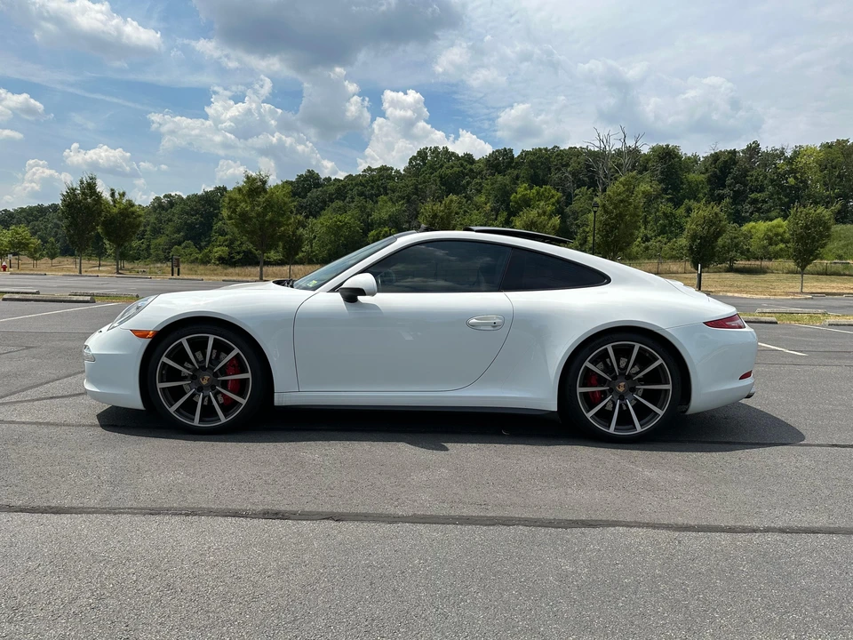 2013 Porsche 991 Carrera 4S - Image 11 of 31