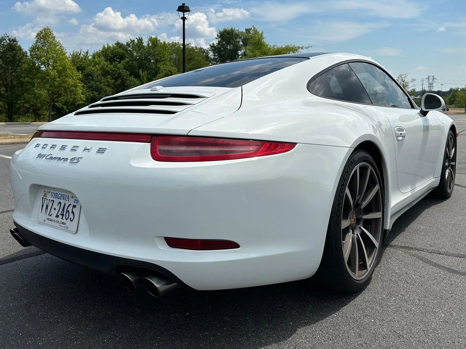 2013 Porsche 991 Carrera 4S - Image 15 of 31