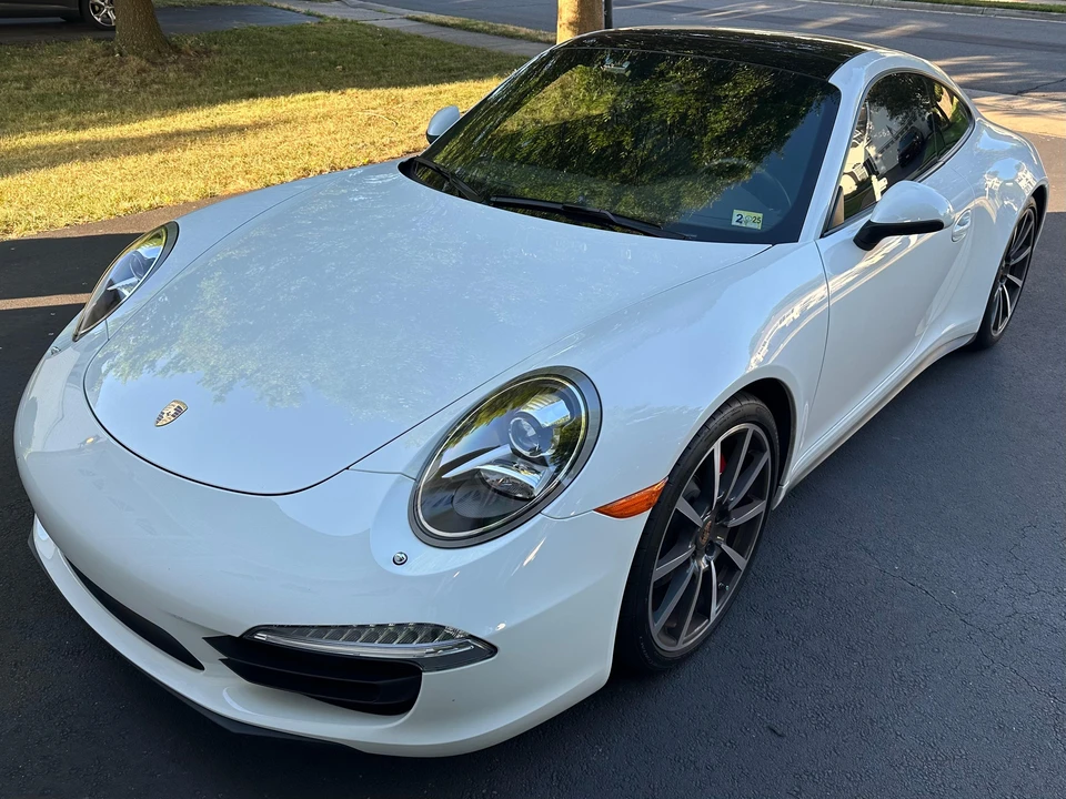 2013 Porsche 991 Carrera 4S - Image 9 of 31