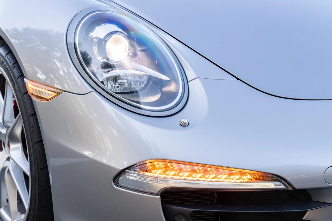 2013 Porsche 991 Carrera 4S - Image 10 of 31