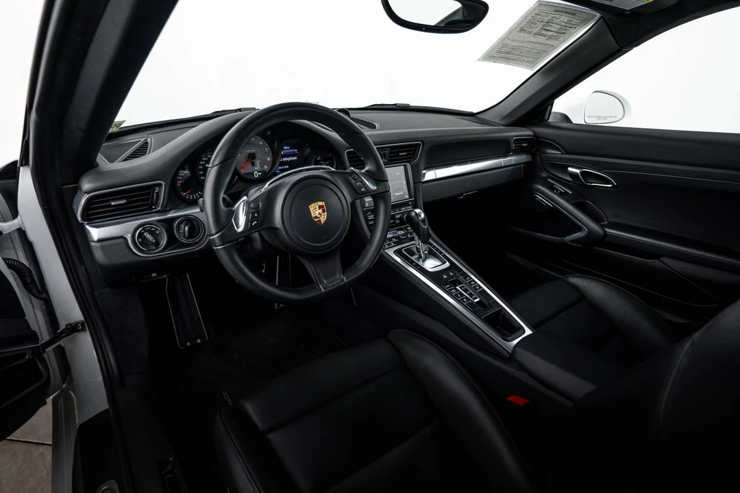 2013 Porsche 991 Carrera 4S - Image 4 of 5