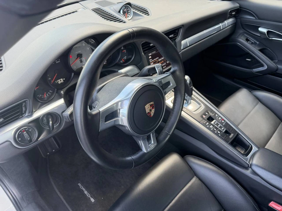 2013 Porsche 991 Carrera 4S - Image 4 of 5