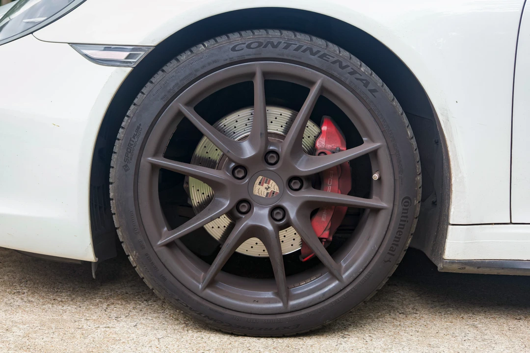 2013 Porsche 991 Carrera 4S - Image 26 of 31