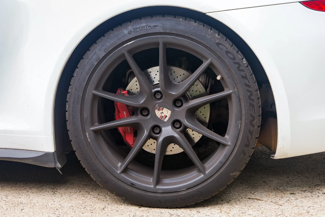 2013 Porsche 991 Carrera 4S - Image 27 of 31