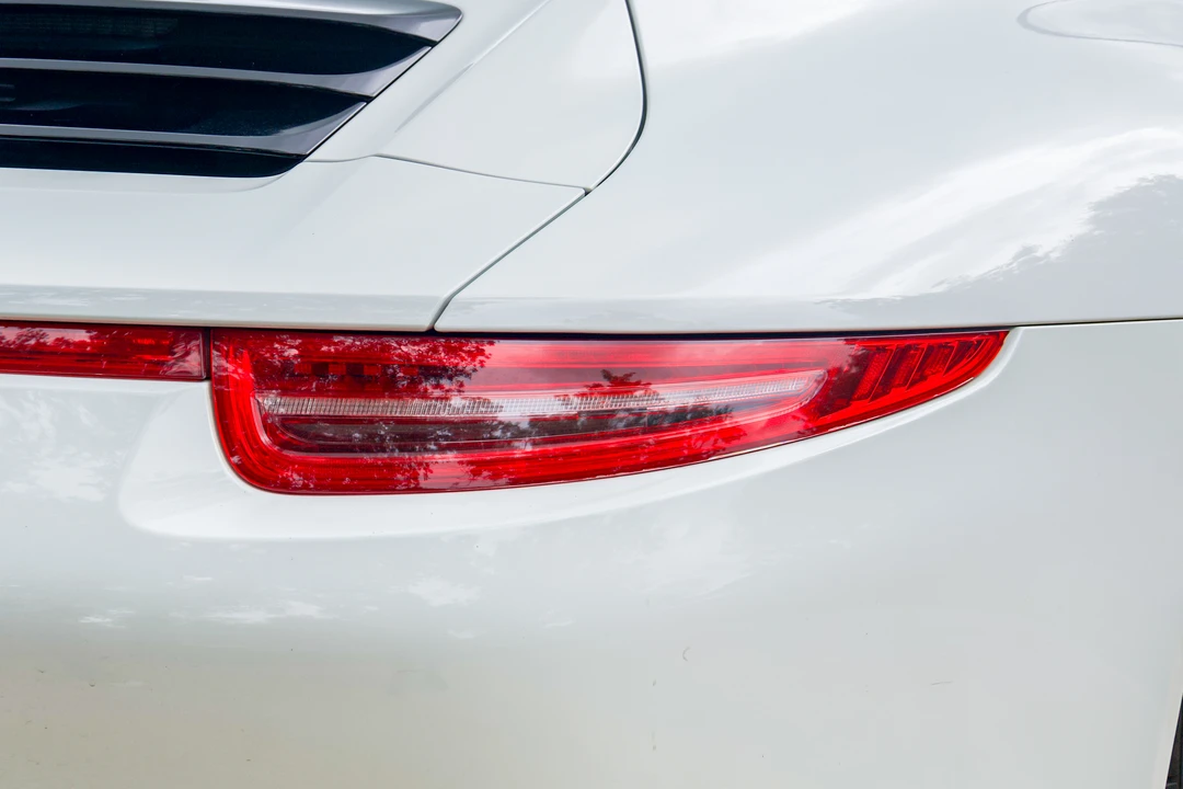 2013 Porsche 991 Carrera 4S - Image 15 of 31