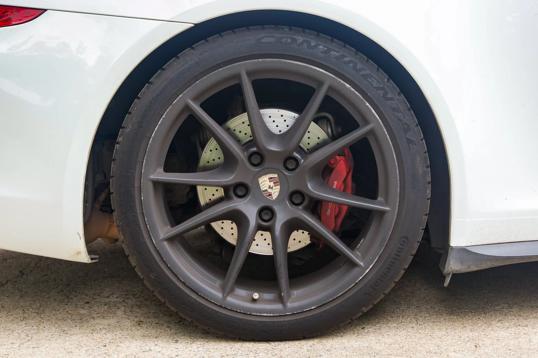 2013 Porsche 991 Carrera 4S - Image 28 of 31