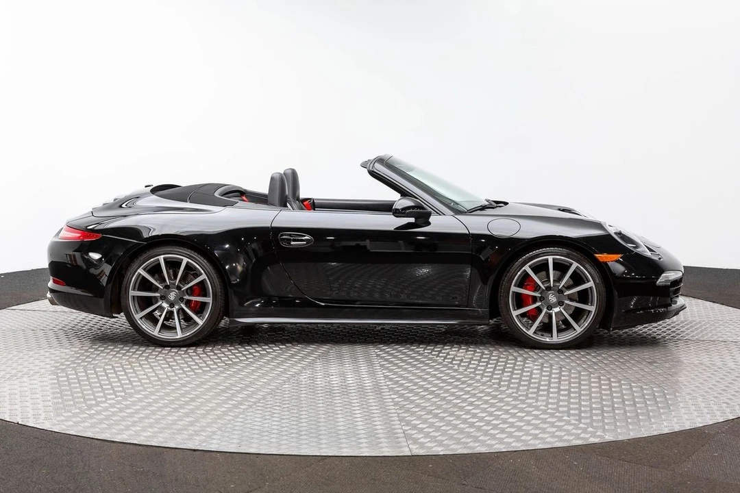 2013 Porsche 991 Carrera 4S - Image 9 of 21