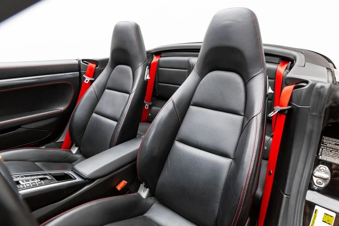 2013 Porsche 991 Carrera 4S - Image 17 of 21