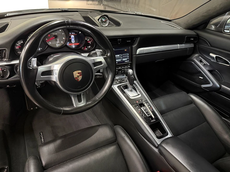 2013 Porsche 991 Carrera 4S - Image 16 of 21