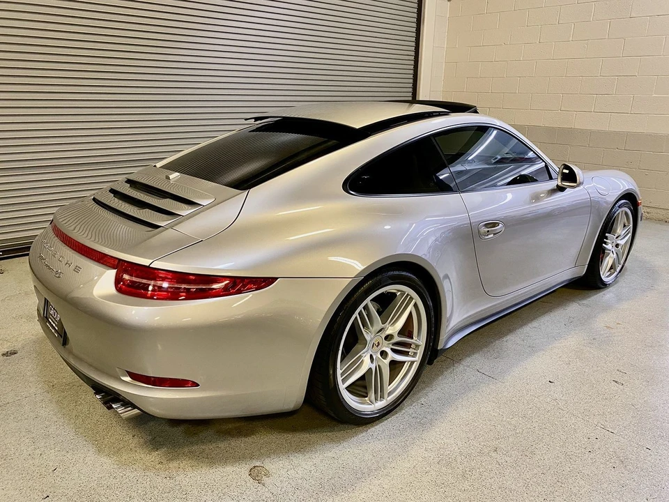 2013 Porsche 991 Carrera 4S - Image 9 of 21