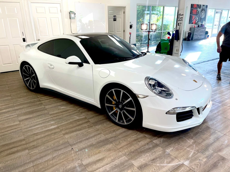 2013 Porsche 991 Carrera 4S - Image 10 of 14