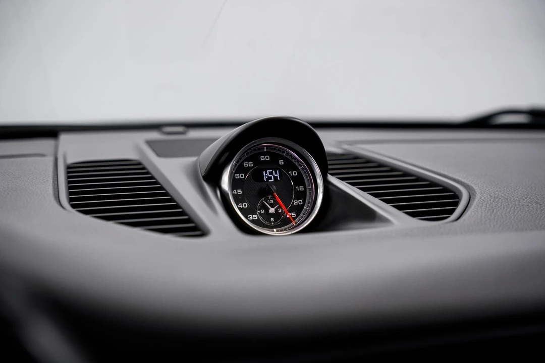 2013 Porsche 991 Carrera 4S - Image 12 of 31