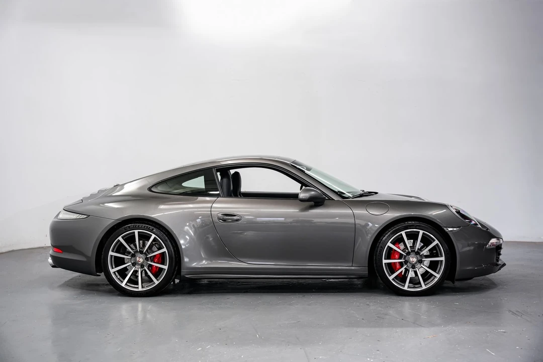 2013 Porsche 991 Carrera 4S - Image 2 of 31