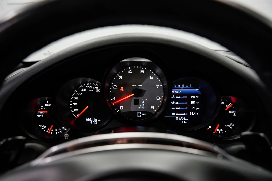 2013 Porsche 991 Carrera 4S - Image 11 of 31