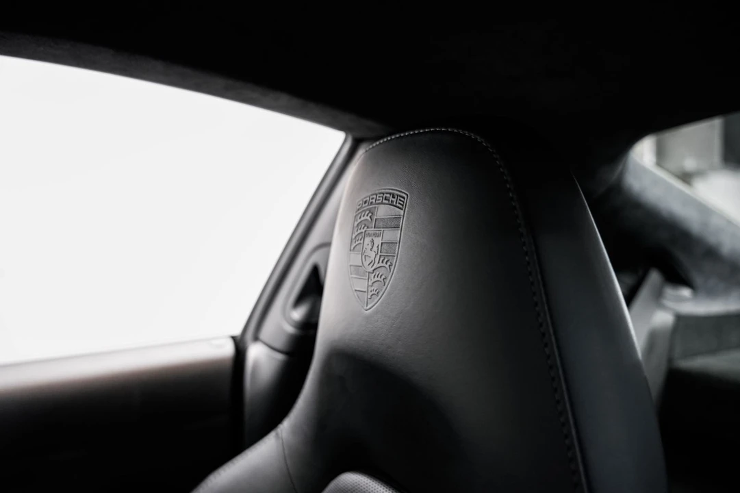 2013 Porsche 991 Carrera 4S - Image 18 of 31