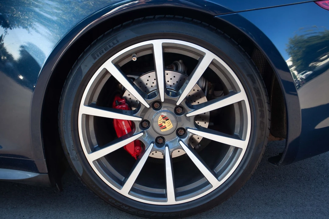 2013 Porsche 991 Carrera 4S - Image 20 of 31