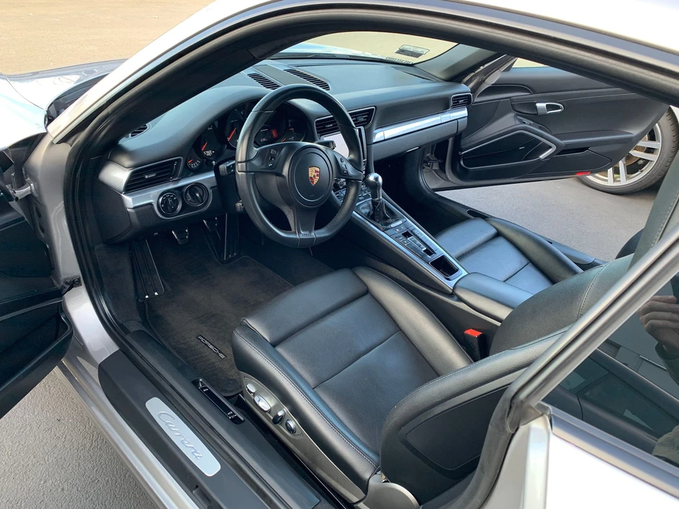 2013 Porsche 991 Carrera - Image 6 of 6