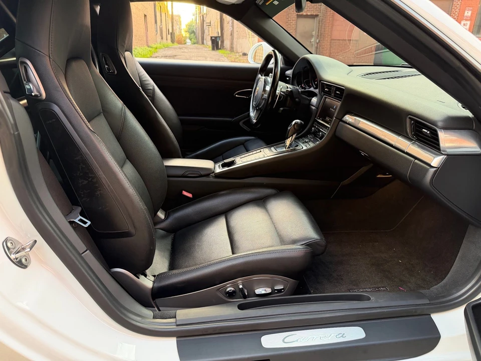 2013 Porsche 991 Carrera - Image 13 of 14