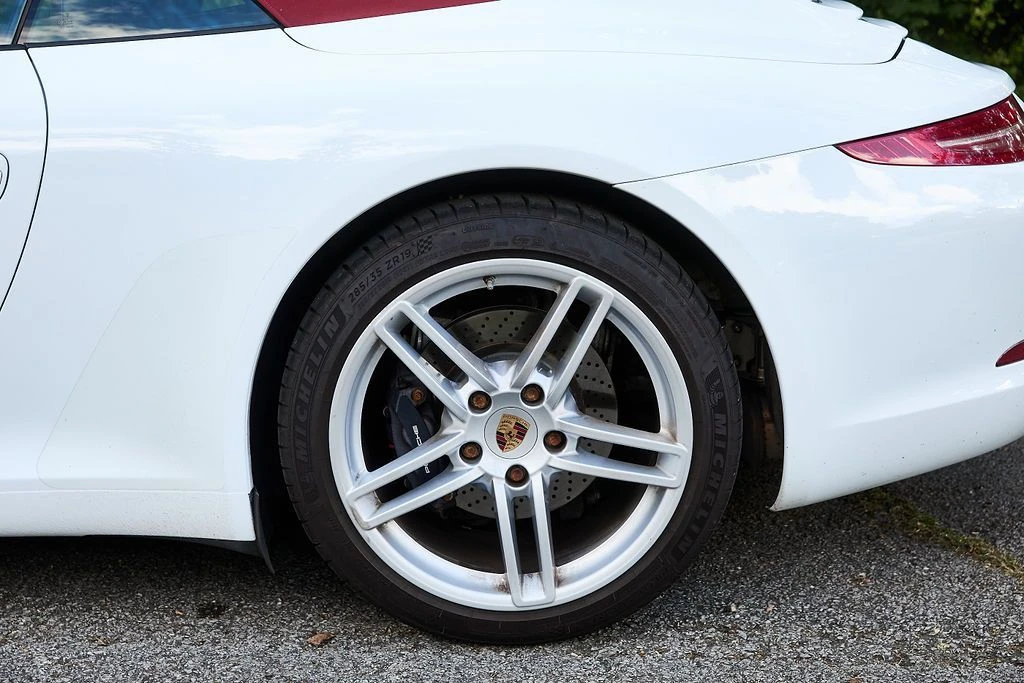 2013 Porsche 991 Carrera - Image 18 of 31