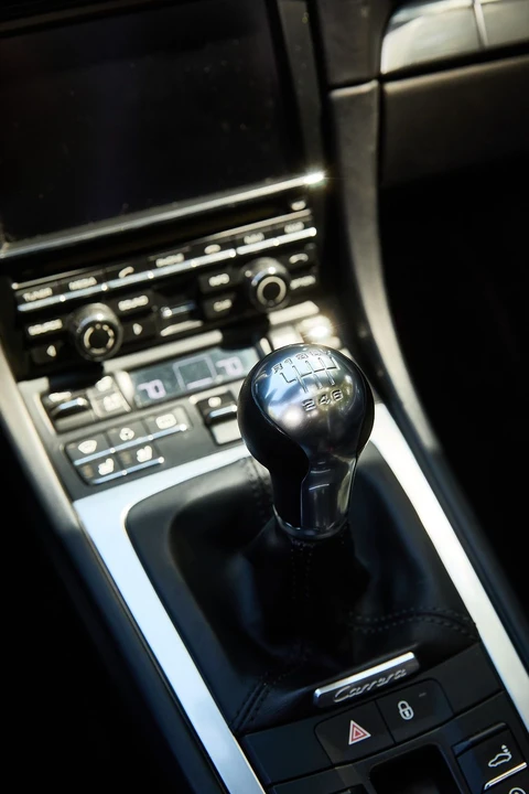 2013 Porsche 991 Carrera - Image 16 of 31