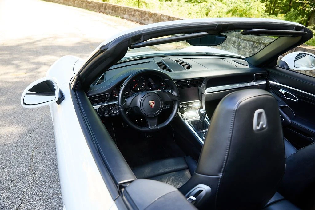 2013 Porsche 991 Carrera - Image 15 of 31
