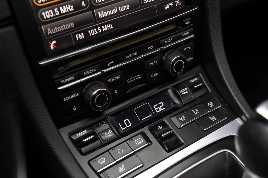 2013 Porsche 991 Carrera - Image 28 of 31
