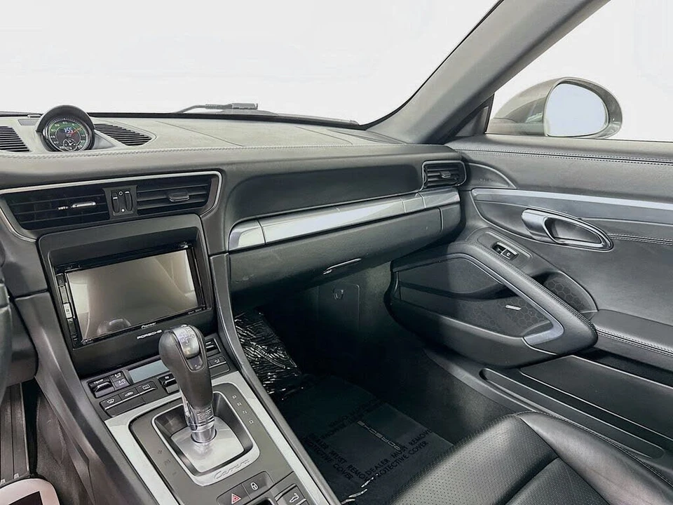 2013 Porsche 991 Carrera - Image 16 of 26