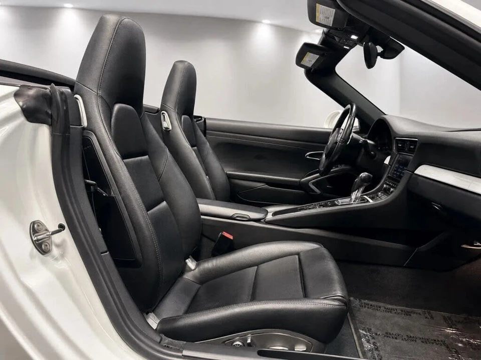 2013 Porsche 991 Carrera - Image 17 of 31