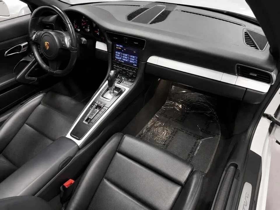 2013 Porsche 991 Carrera - Image 16 of 31