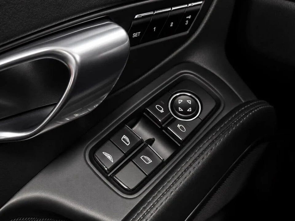 2013 Porsche 991 Carrera - Image 27 of 31