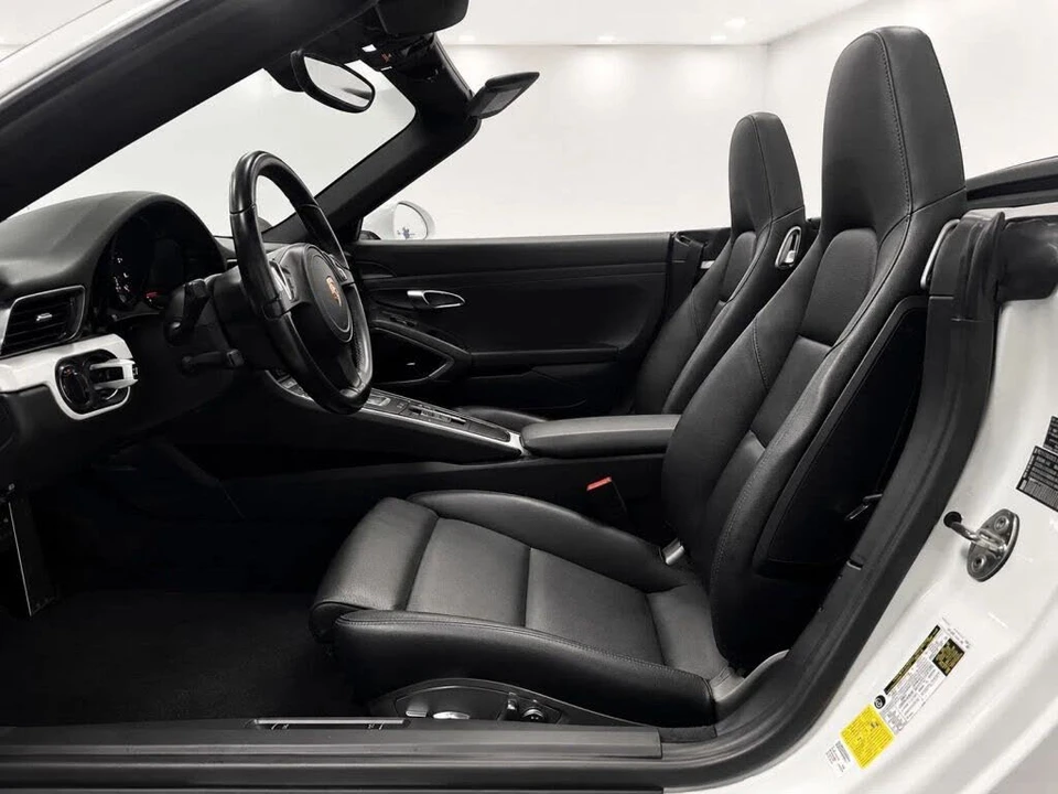 2013 Porsche 991 Carrera - Image 11 of 31