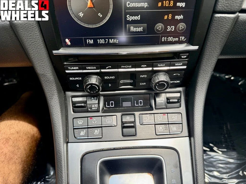 2013 Porsche 991 Carrera - Image 17 of 26