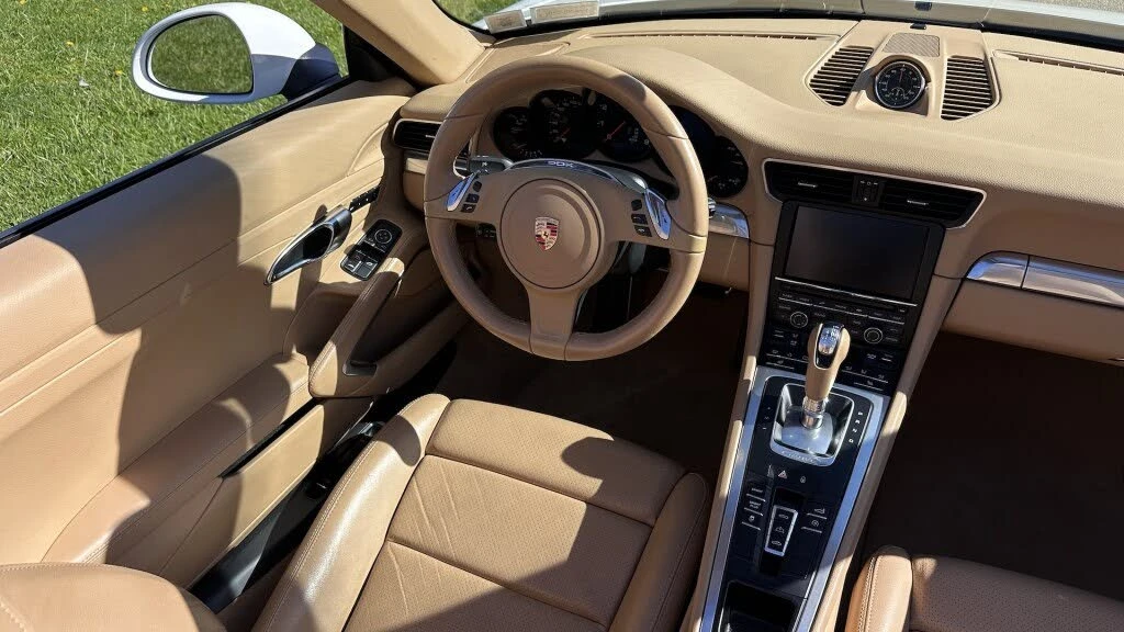2013 Porsche 991 Carrera - Image 27 of 31
