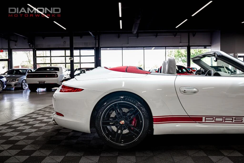 2013 Porsche 991 Carrera - Image 30 of 31