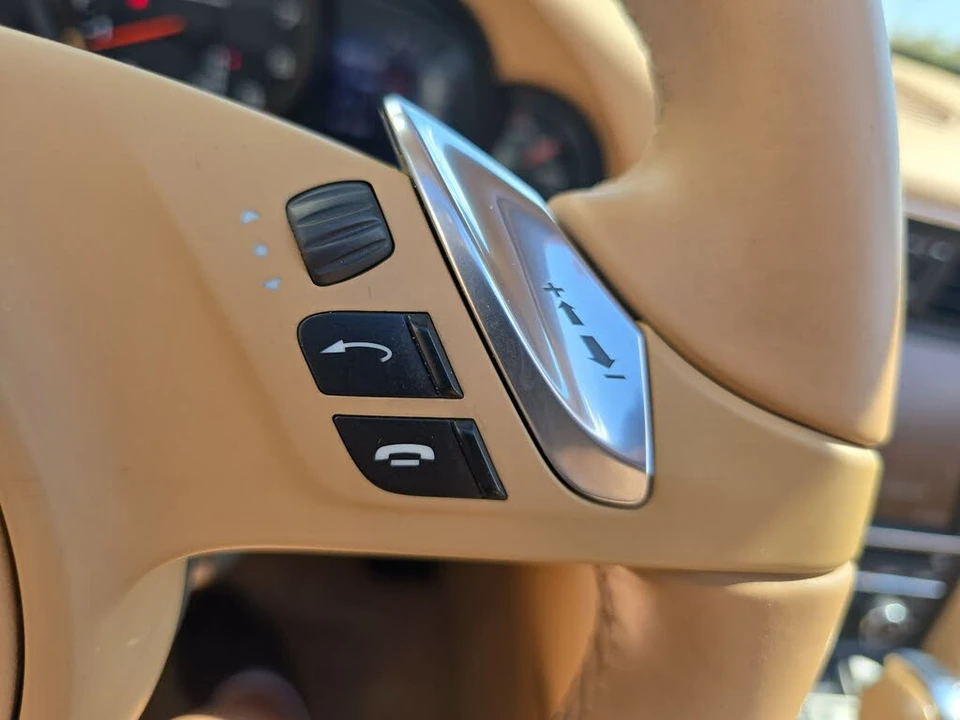 2013 Porsche 991 Carrera - Image 21 of 25