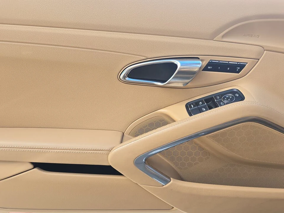 2013 Porsche 991 Carrera - Image 17 of 25