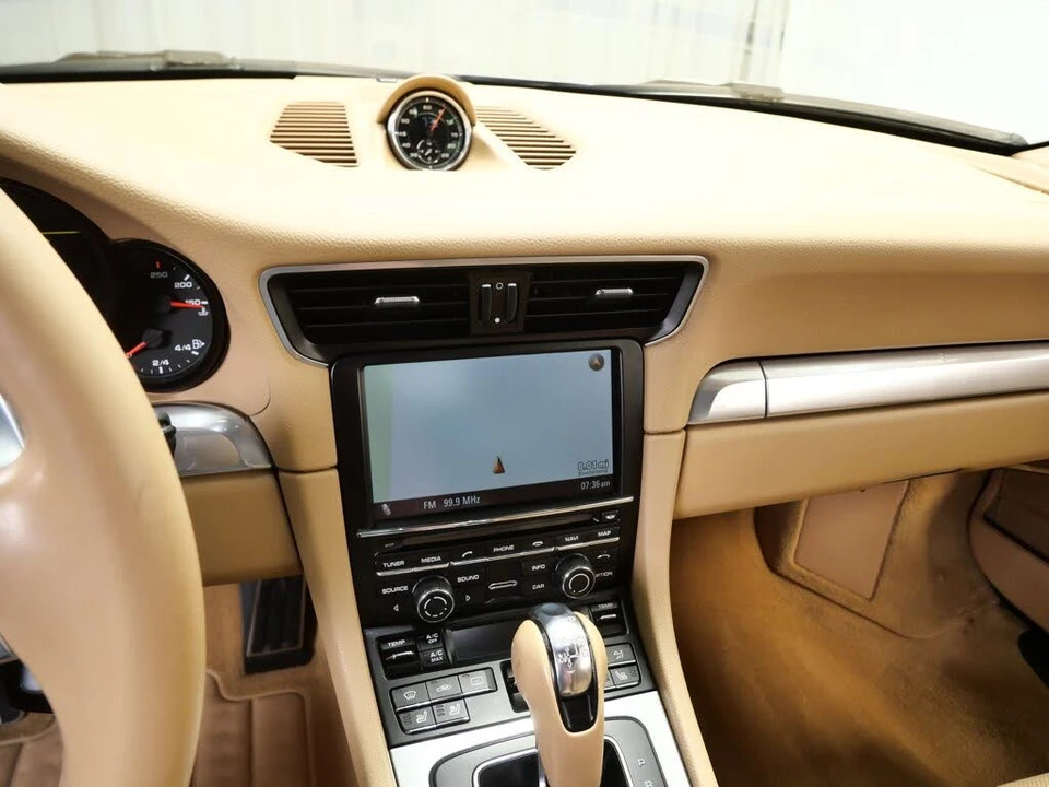 2013 Porsche 991 Carrera - Image 16 of 29