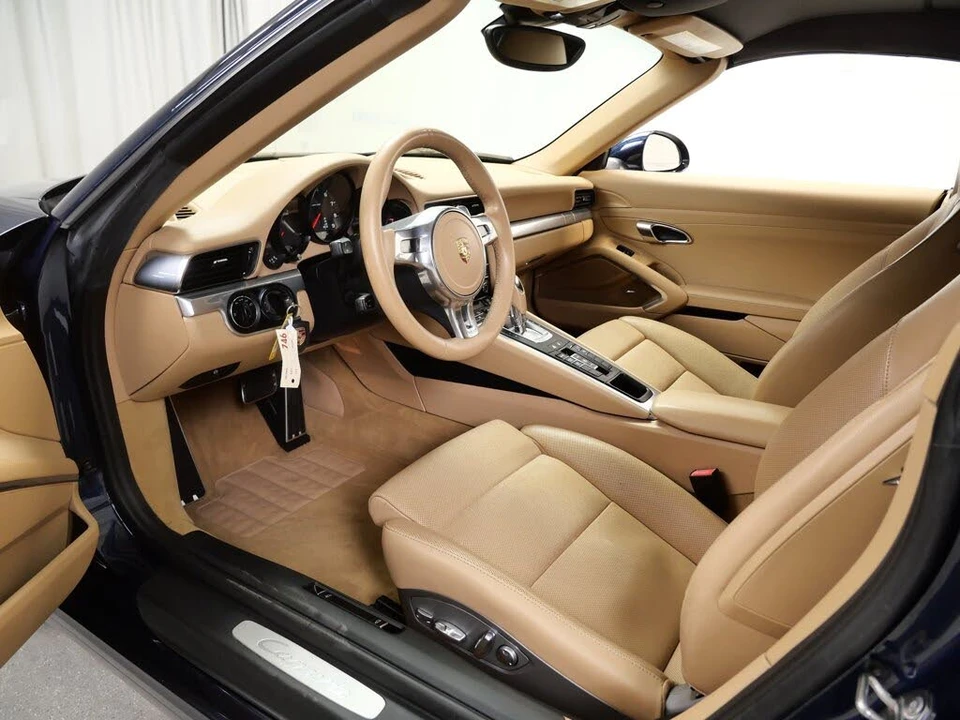 2013 Porsche 991 Carrera - Image 11 of 29