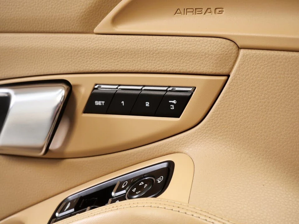 2013 Porsche 991 Carrera - Image 28 of 29