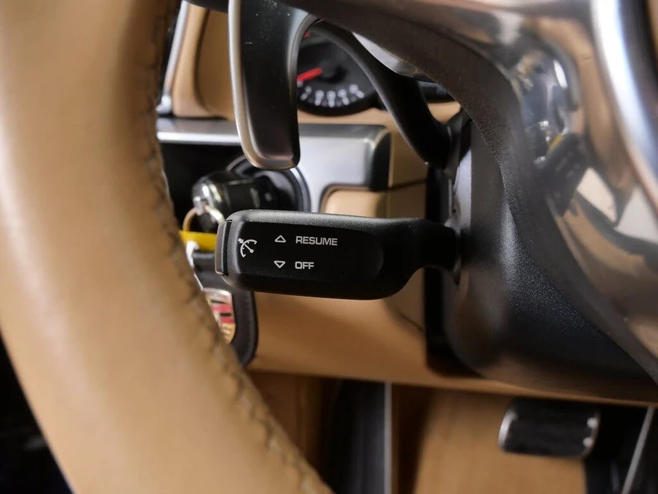2013 Porsche 991 Carrera - Image 25 of 29