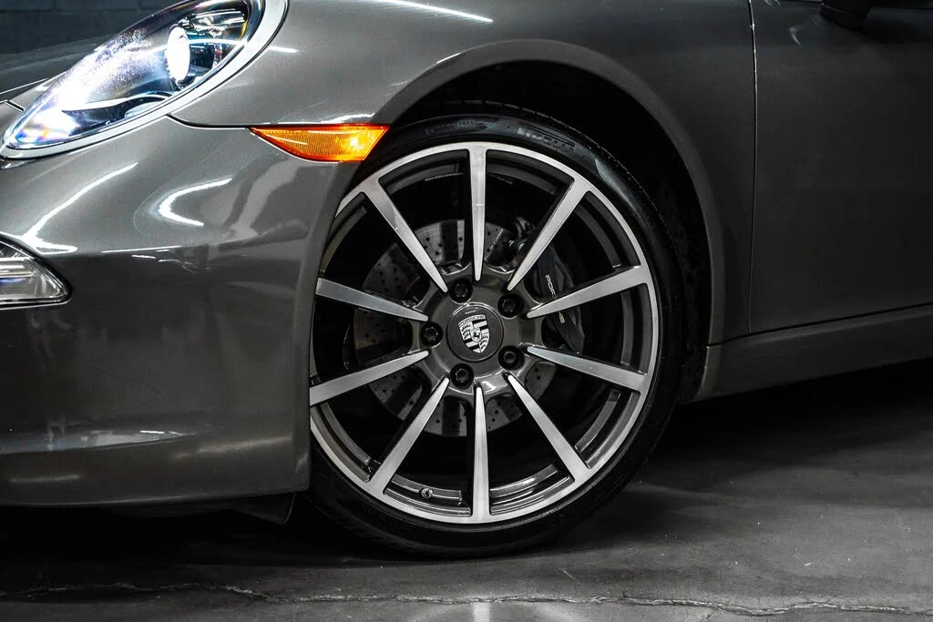 2013 Porsche 991 Carrera - Image 13 of 31