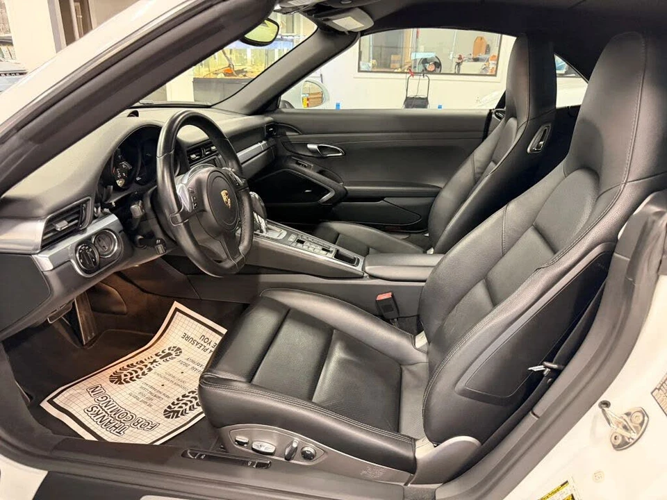 2013 Porsche 991 Carrera - Image 9 of 17